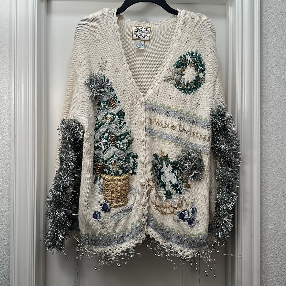 Unique Cream UGLY Christmas sweater XL that LIGHTS UP! Battery‎ pack operated 🎄